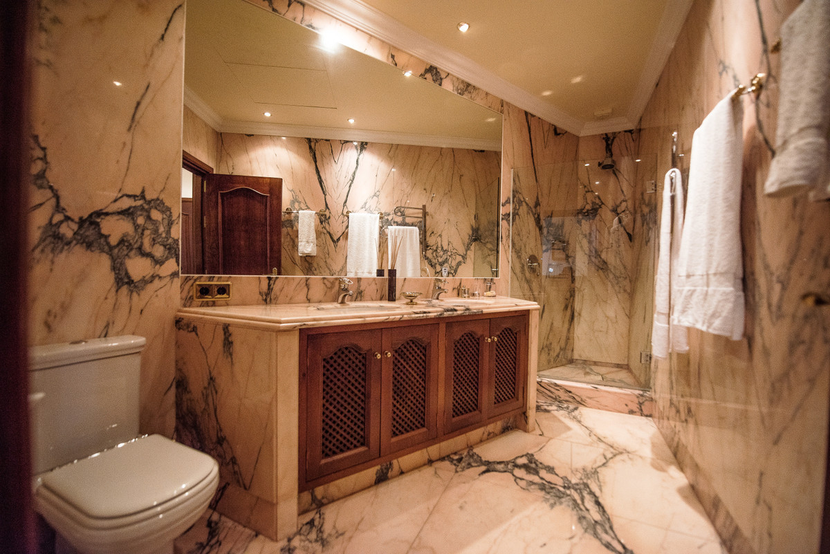 18_Costa del Sol - 8 bedroom Detached Villa - 5.850.000