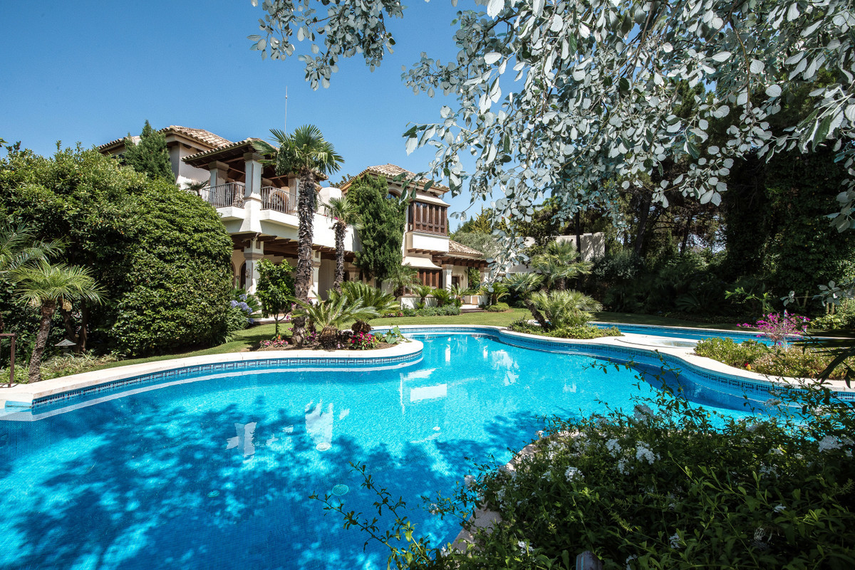 5_Costa del Sol - 8 bedroom Detached Villa - 5.850.000